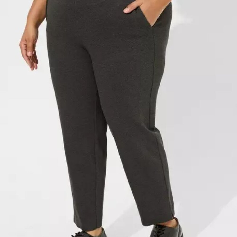 Pull-On Relaxed Taper Studio Luxe Ponte High-Rise Pant